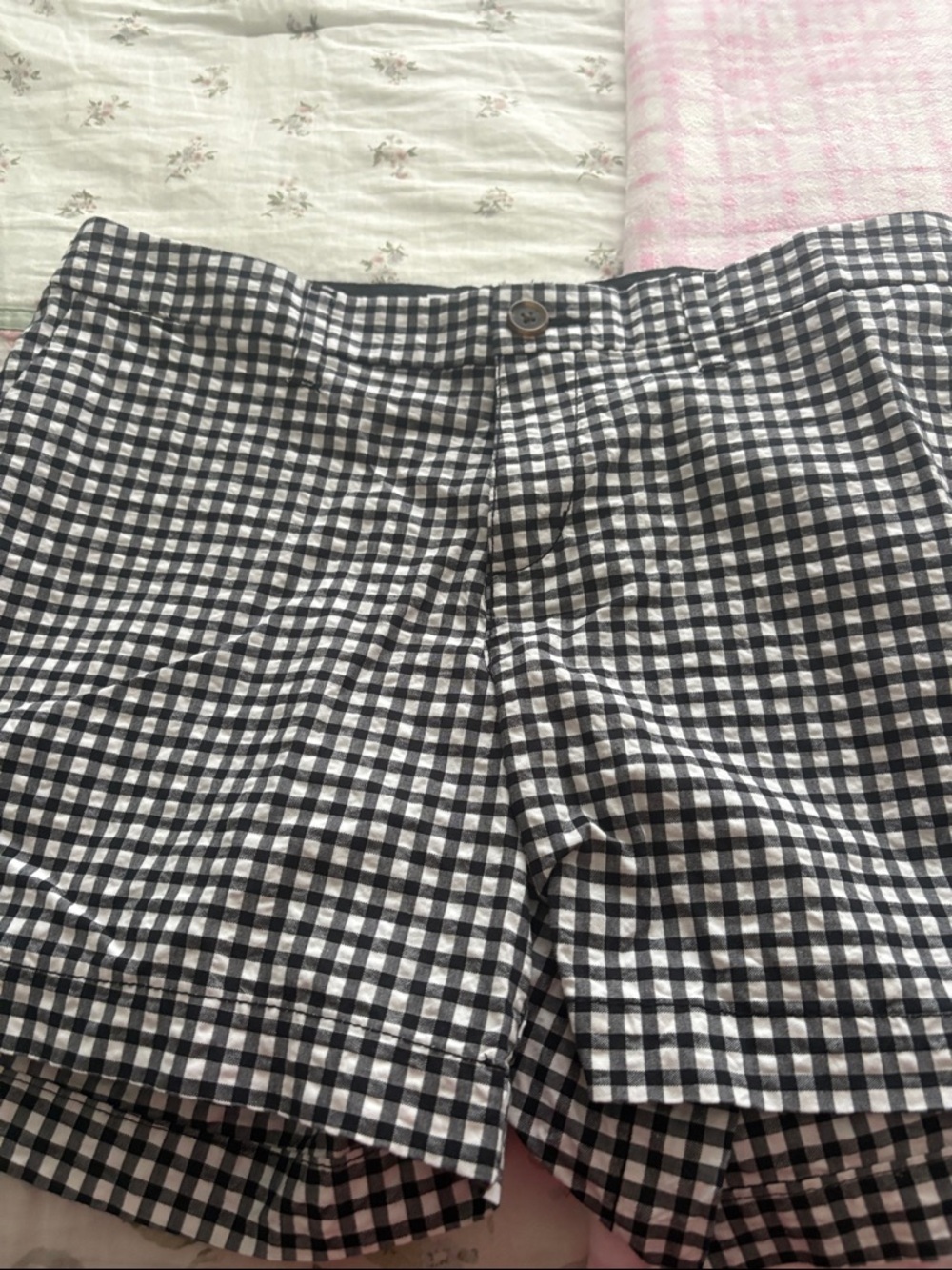 Old Navy Black & White Gingham Everyday Shorts